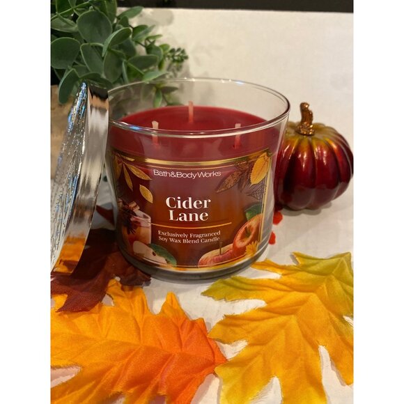 Bath & Body Works “Cider Lane” NEW 3 Wick Candle - Picture 1 of 7